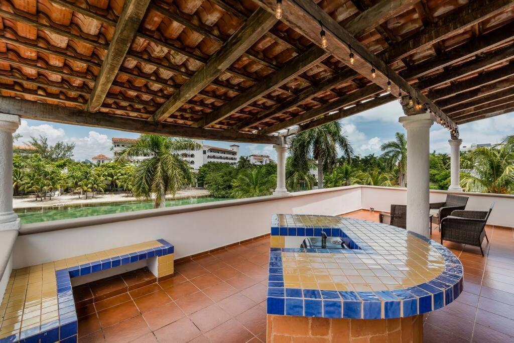 Elegant Lagoon Front Villa By Casa Paraiso Канкун Екстериор снимка